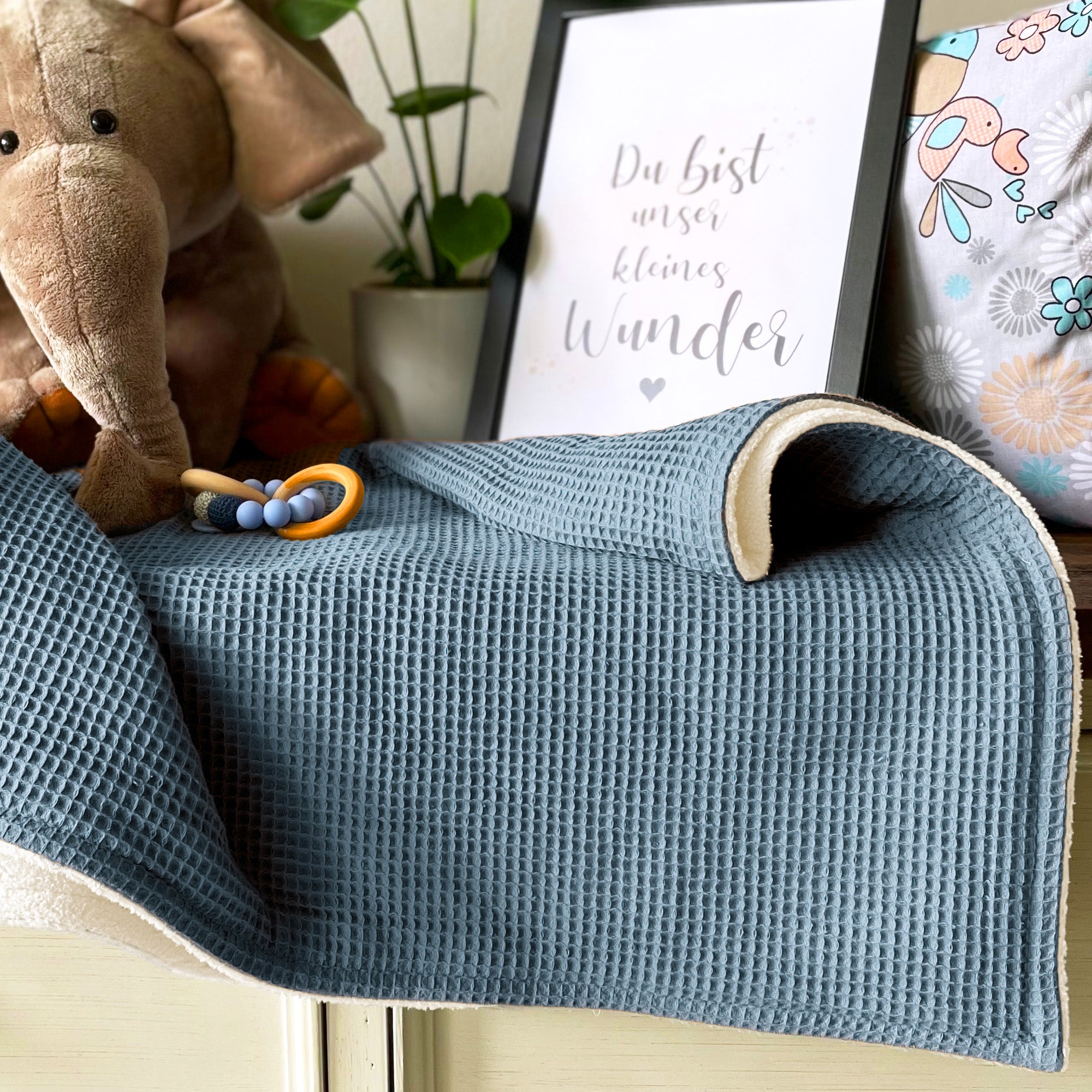 Babydecke mit Namen - 70 x 100 cm • Woklenblau