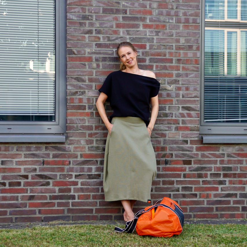 Twister Top EVE - by CYKLUS