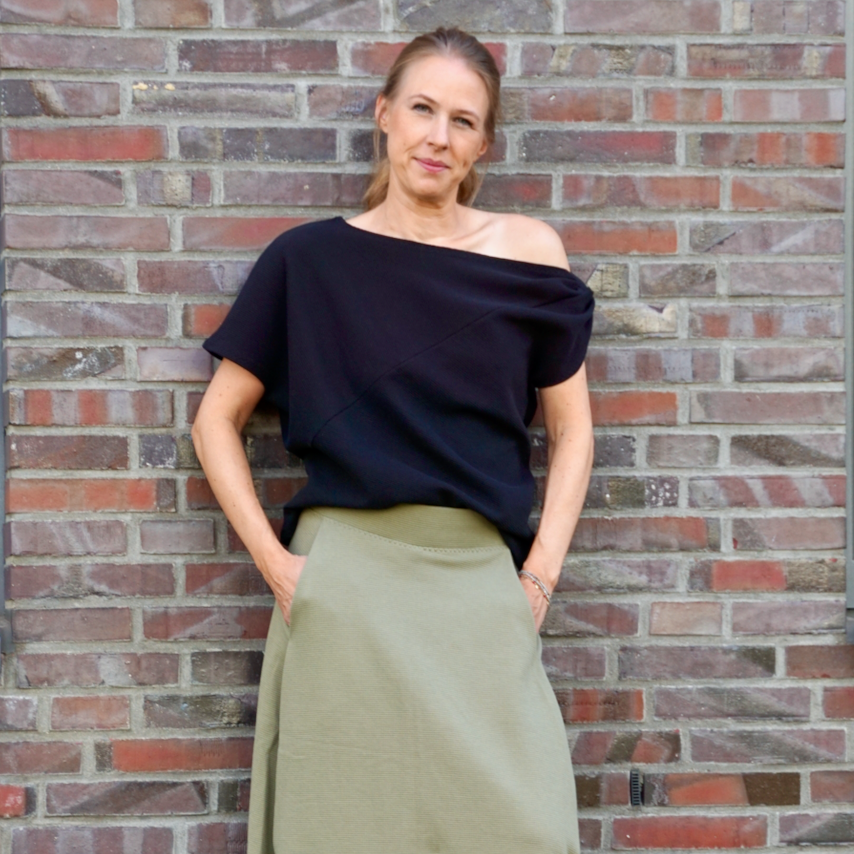 Twister Top EVE - by CYKLUS