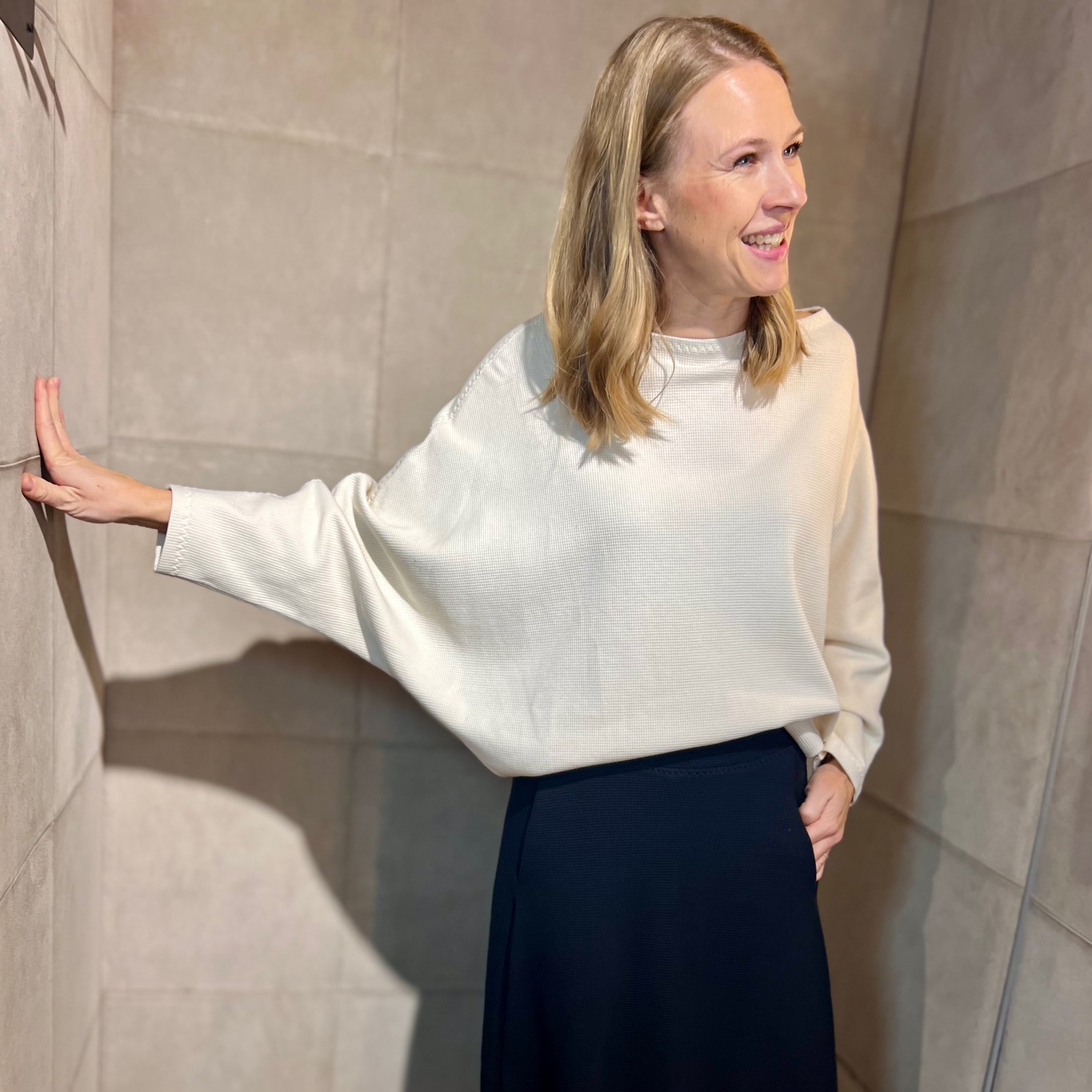 Pullover CLARA - by CYKLUS