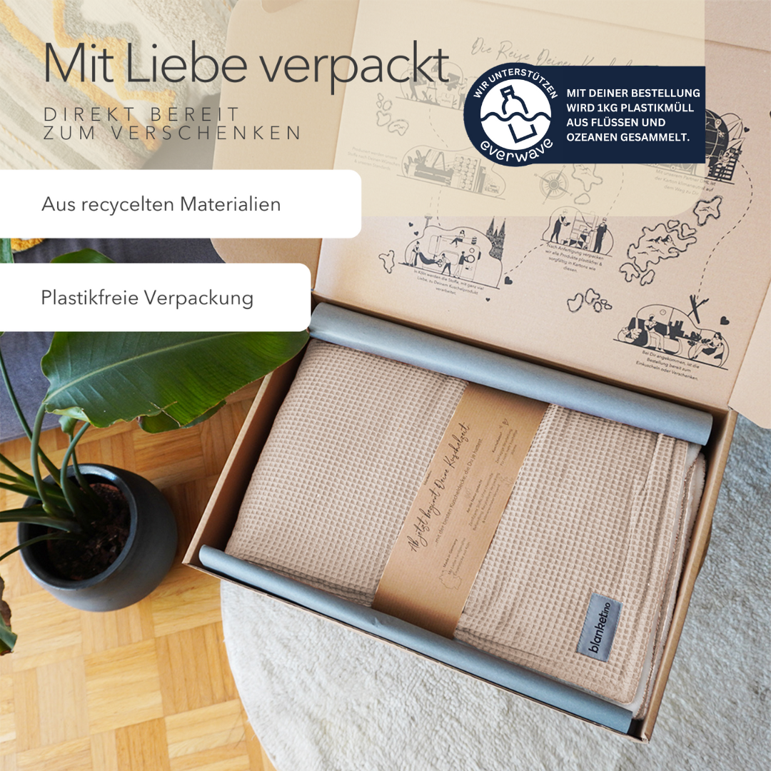 Kuscheldecke mit Ärmeln · Vollkommen · Creme · Sandweiß