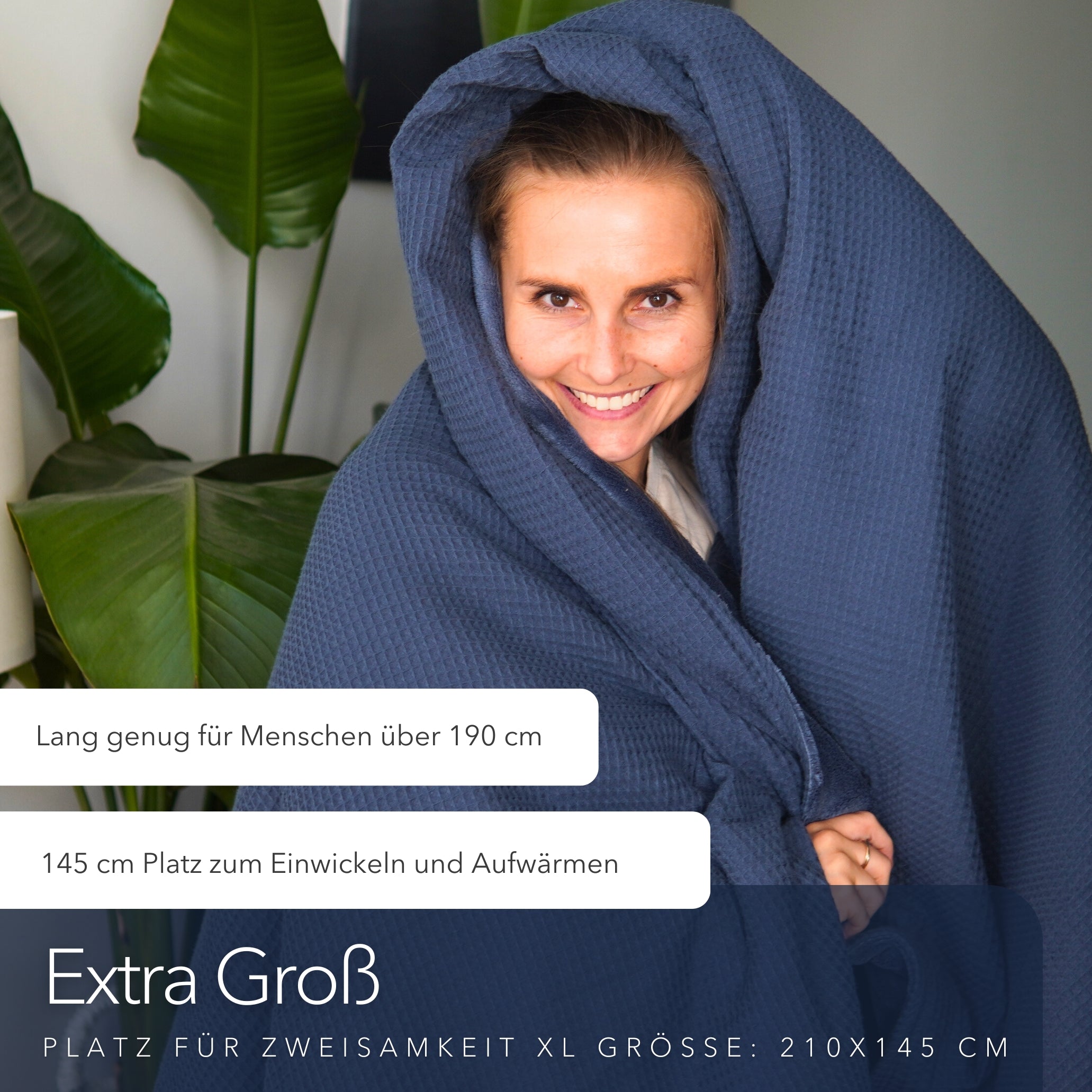 Kuscheldecke "Vollkommen" Dunkelblau