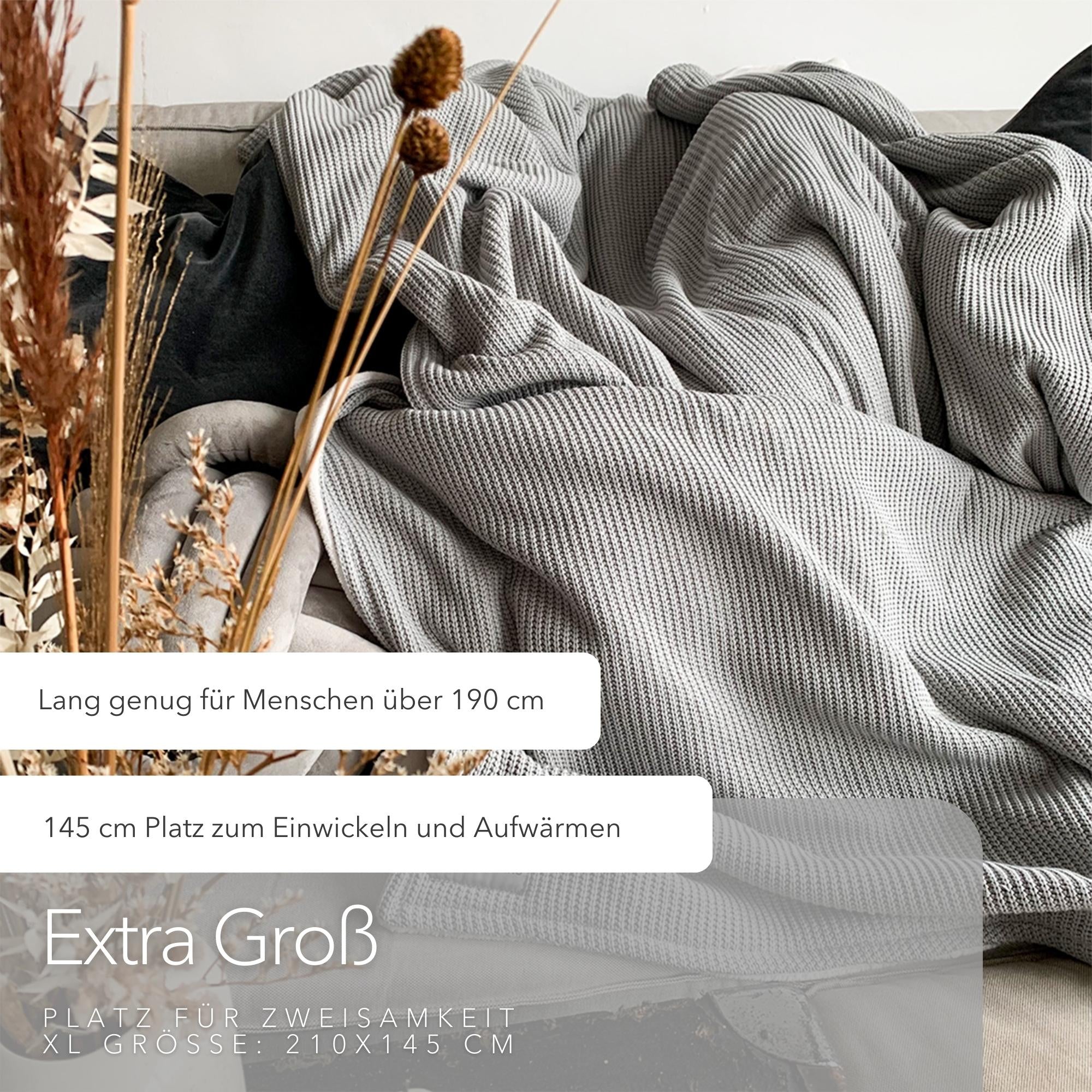 Kuscheldecke mit Baumwollstrick • Seidengrau