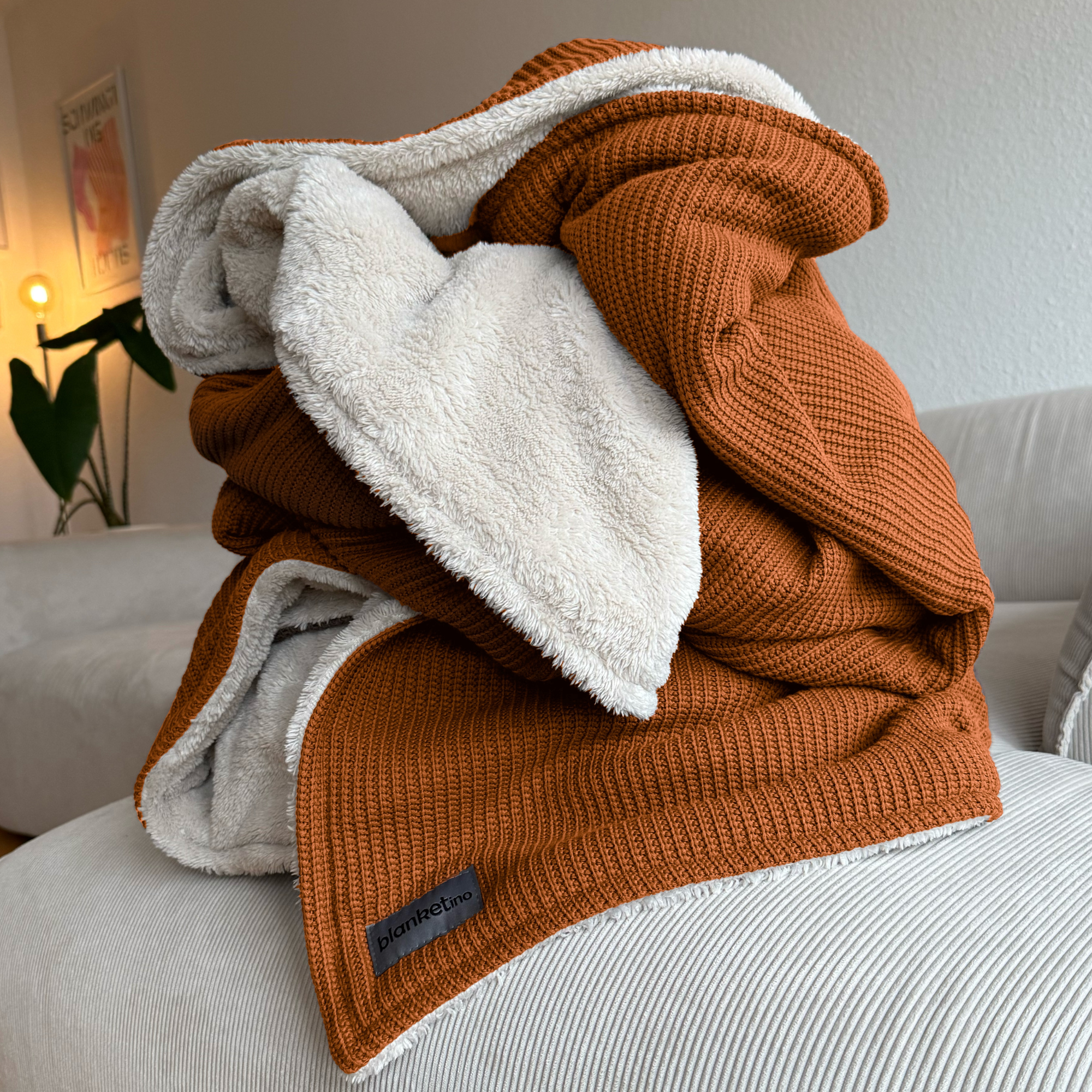 Kuscheldecke mit Baumwollstrick · Cognac·Beige
