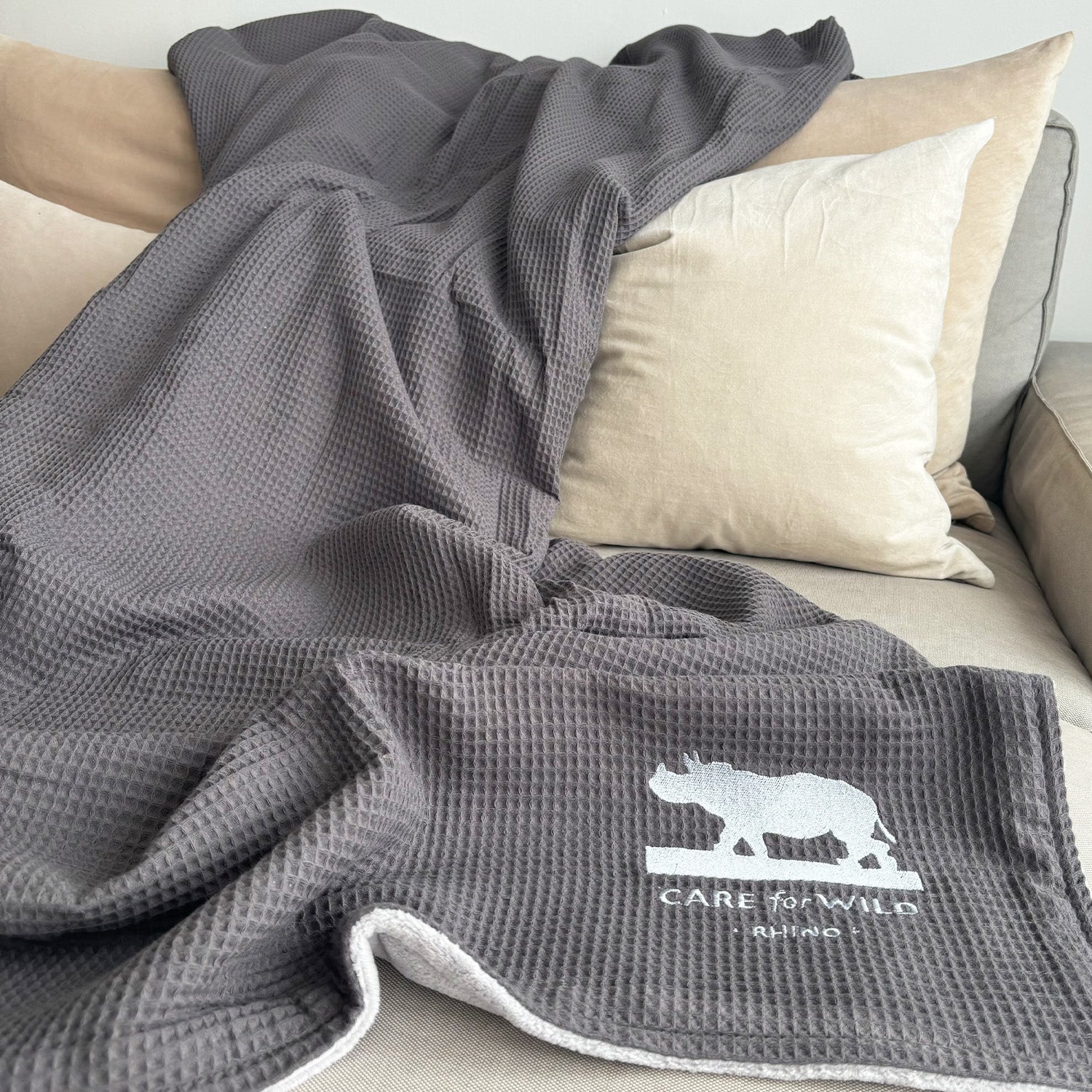 Kuscheldecke • Vollkommen • 210 x 145 cm • Care for Wild