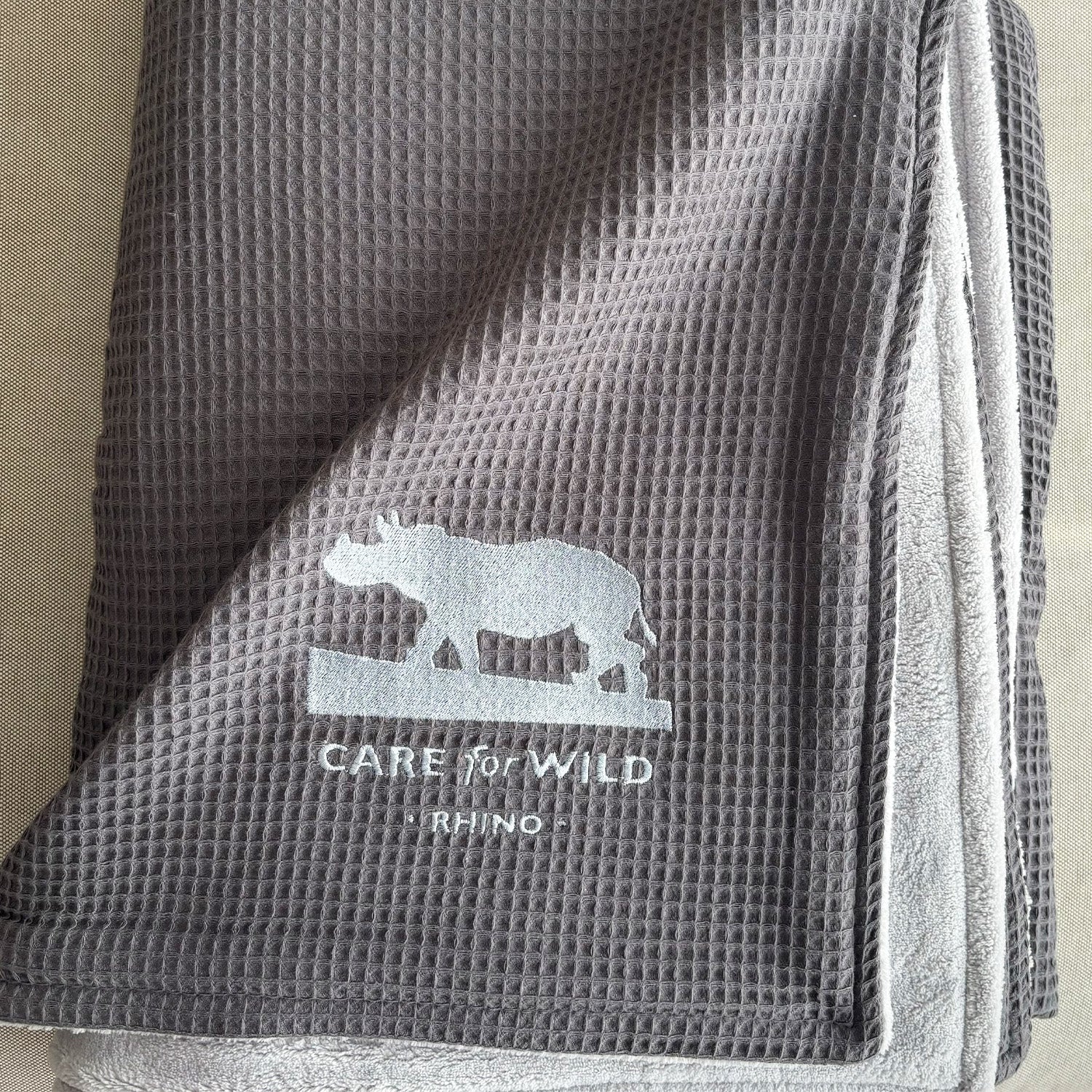 Kuscheldecke • Vollkommen • 210 x 145 cm • Care for Wild