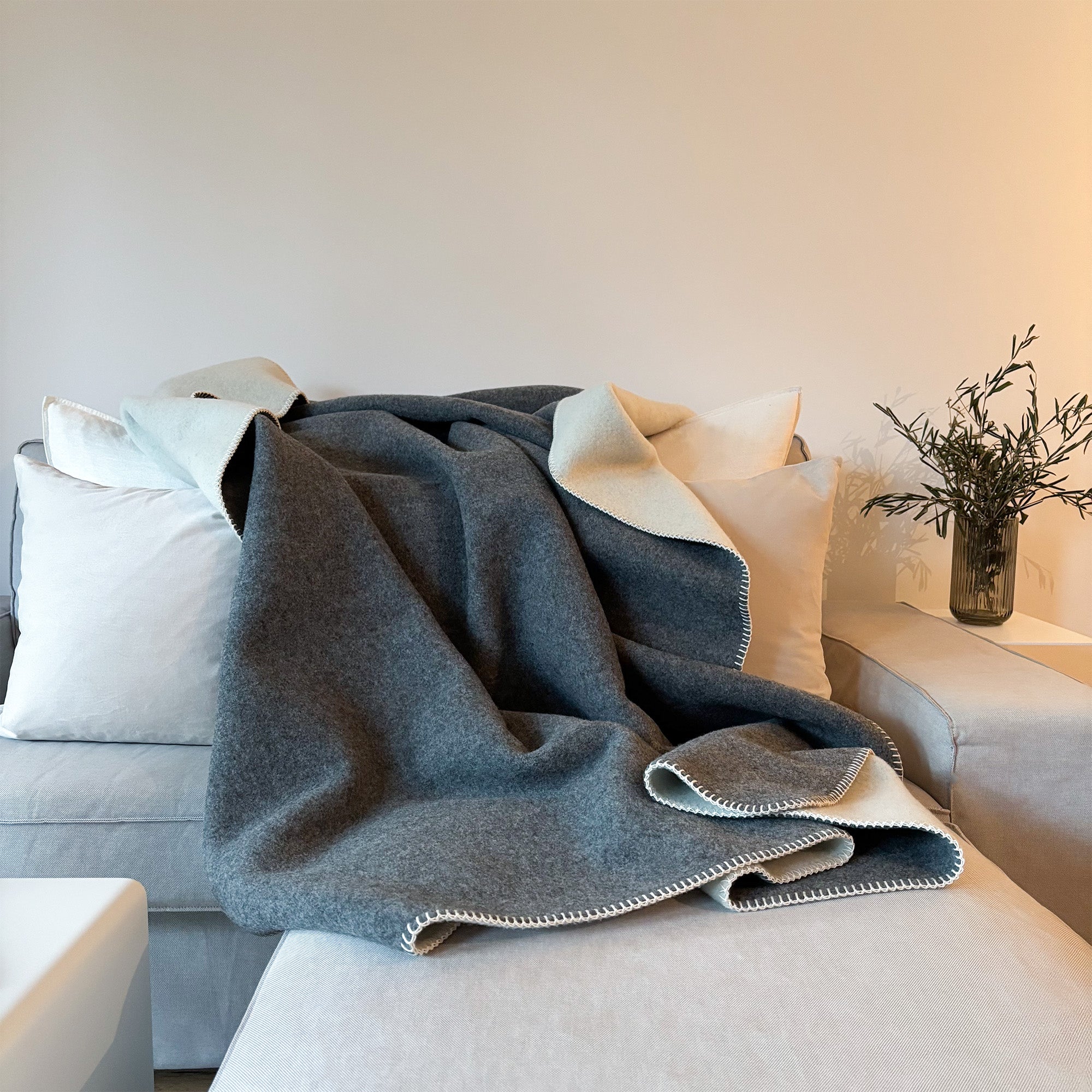 Wolldecke · Merino · 150x210 cm · Grau