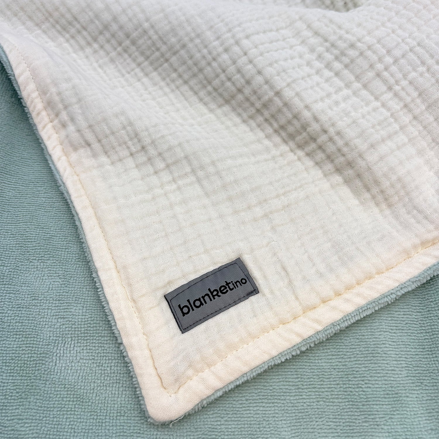 Musselin Babydecke mit Namen - 70 x 100 cm • Vanille-Grün