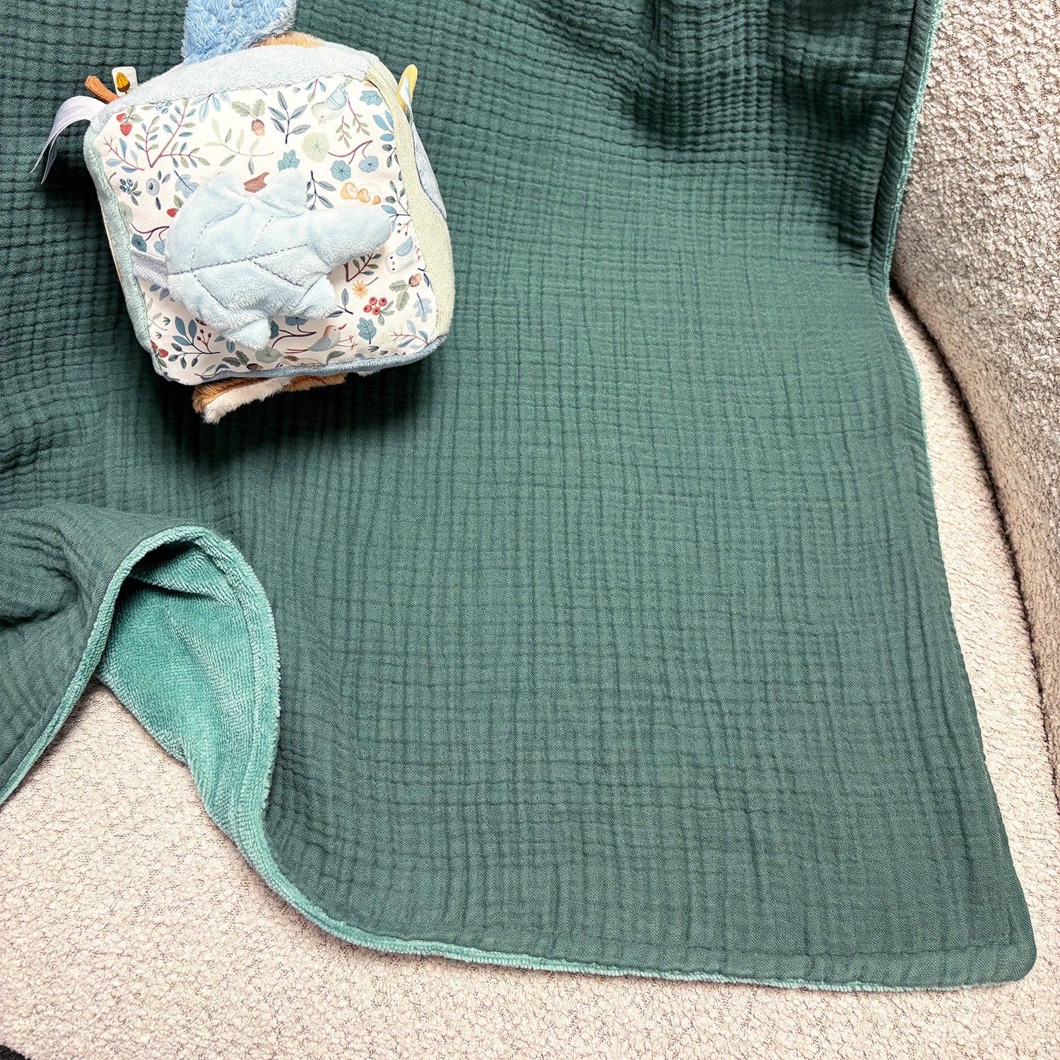 Musselin Babydecke mit Namen - 70 x 100 cm • Dschungelgrün