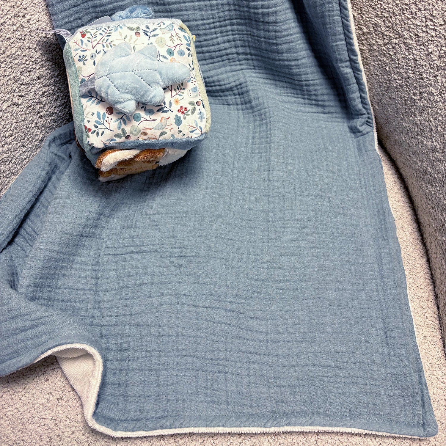 Musselin Babydecke mit Namen - 70 x 100 cm • Morgenblau