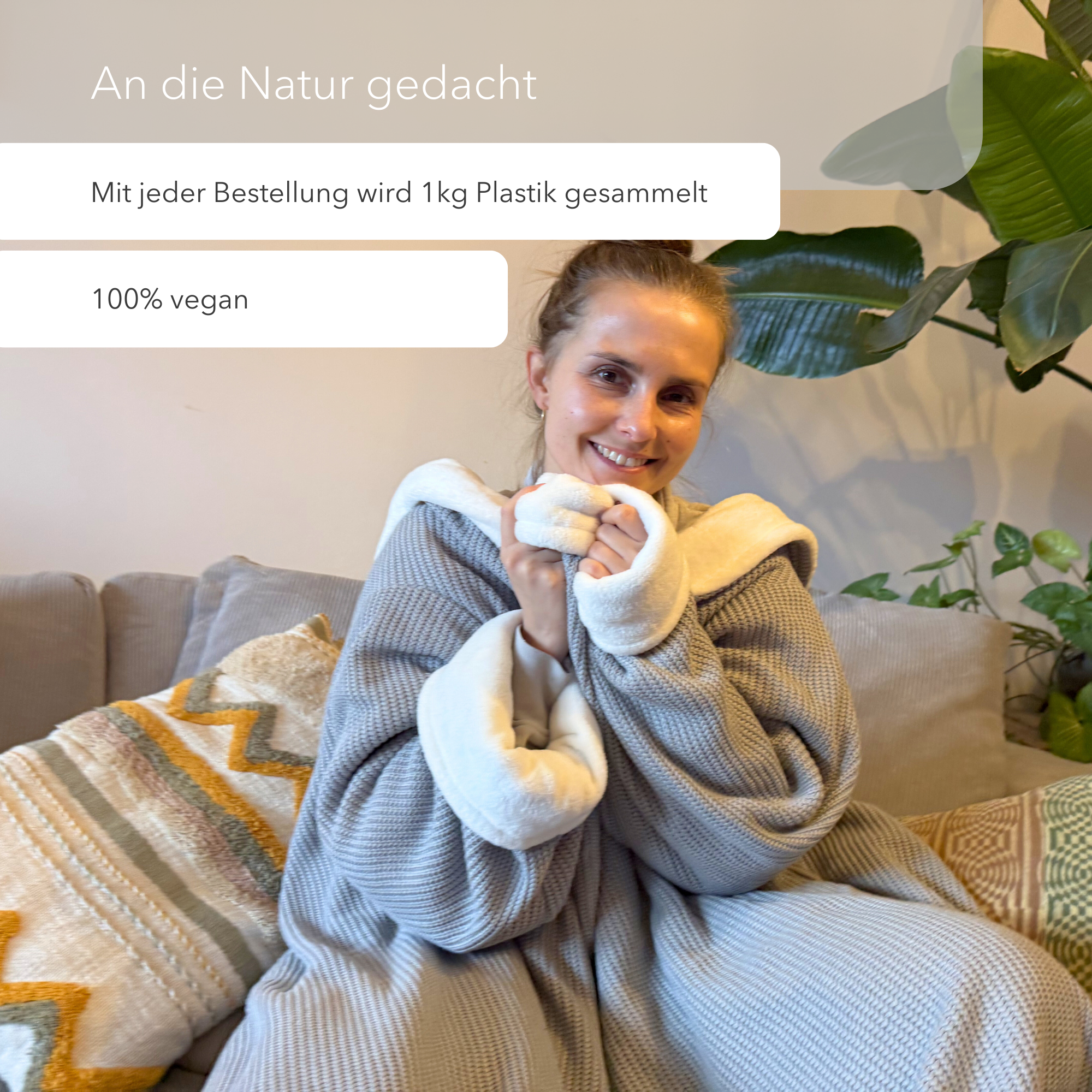 Kuscheldecke mit Ärmeln · Baumwollstrick · Seidengrau