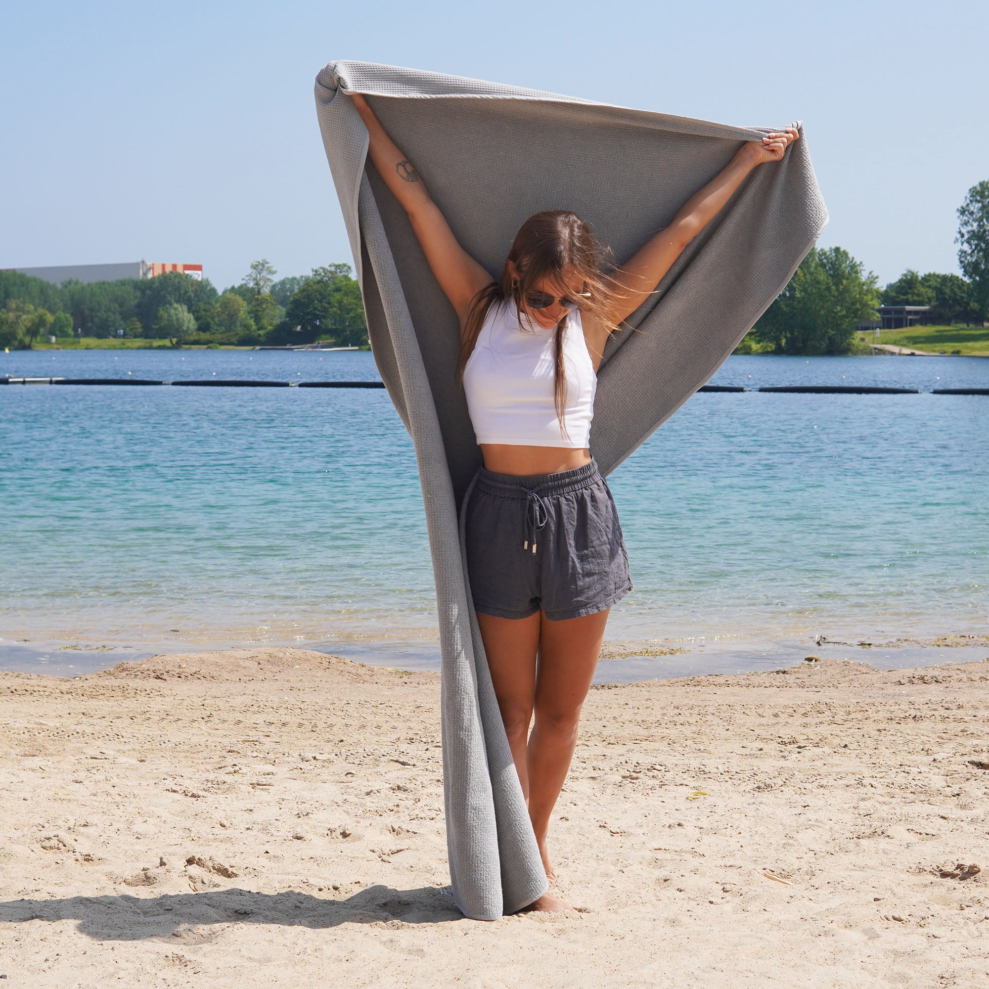 Strandhandtuch XL aus 100% Baumwolle • 145 x 200 cm • Steingrau