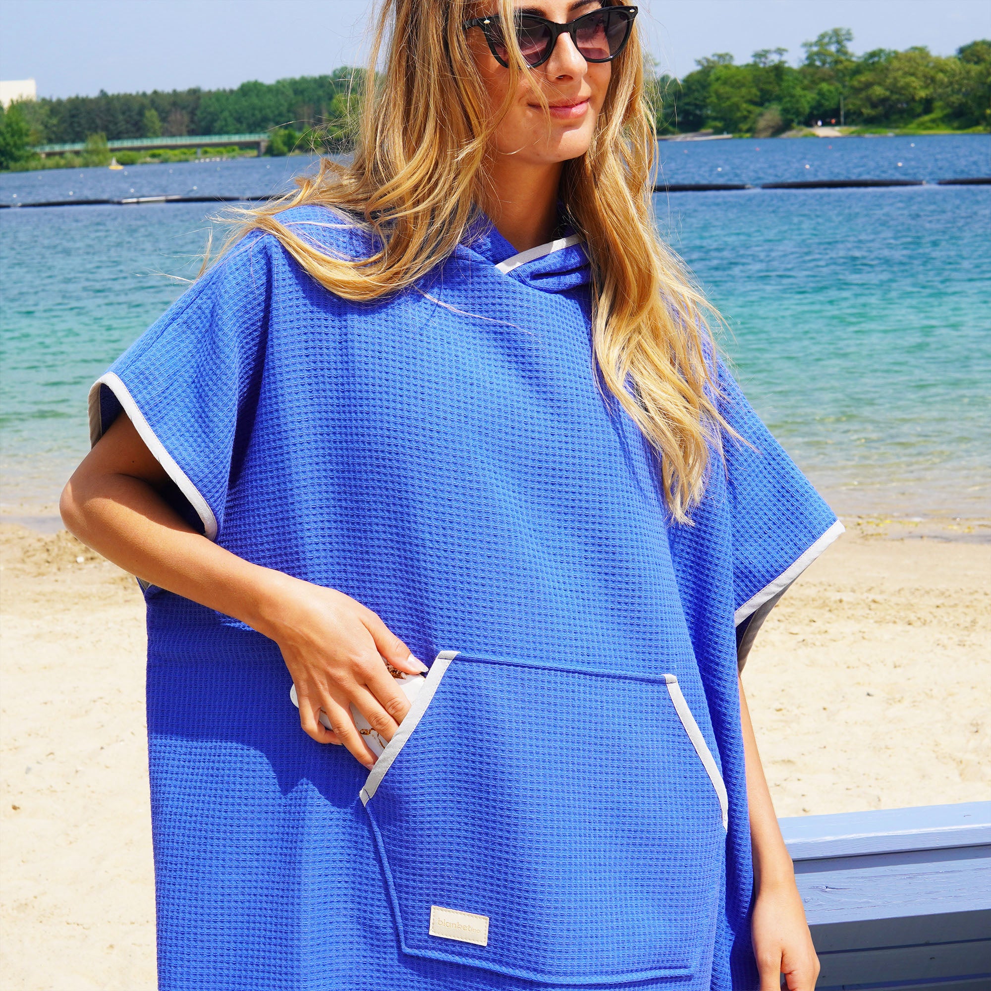 Poncho für Strand und Sauna • Azurblau