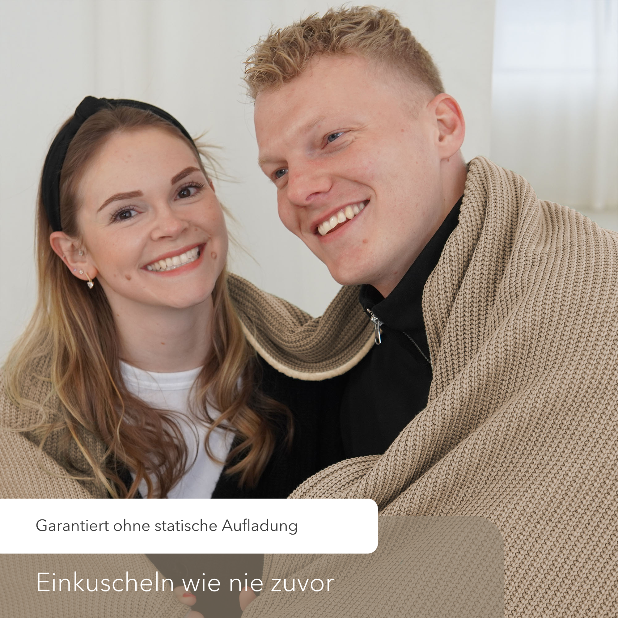 Kuscheldecke mit Baumwollstrick • Mandel-Beige