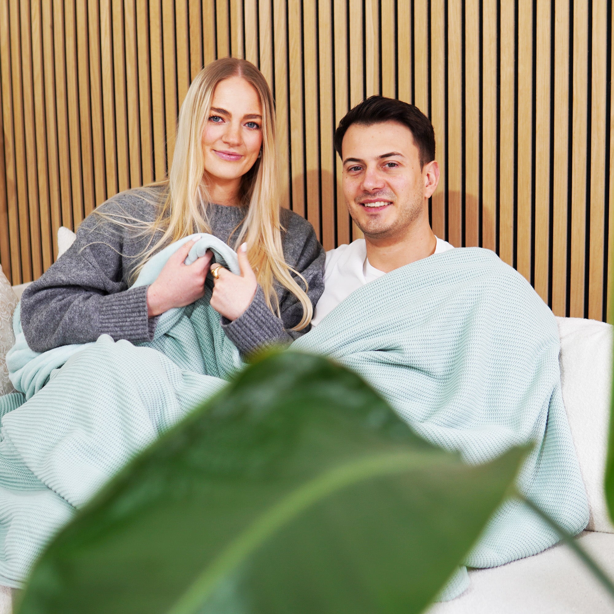 Kuscheldecke mit Baumwollstrick · Mint