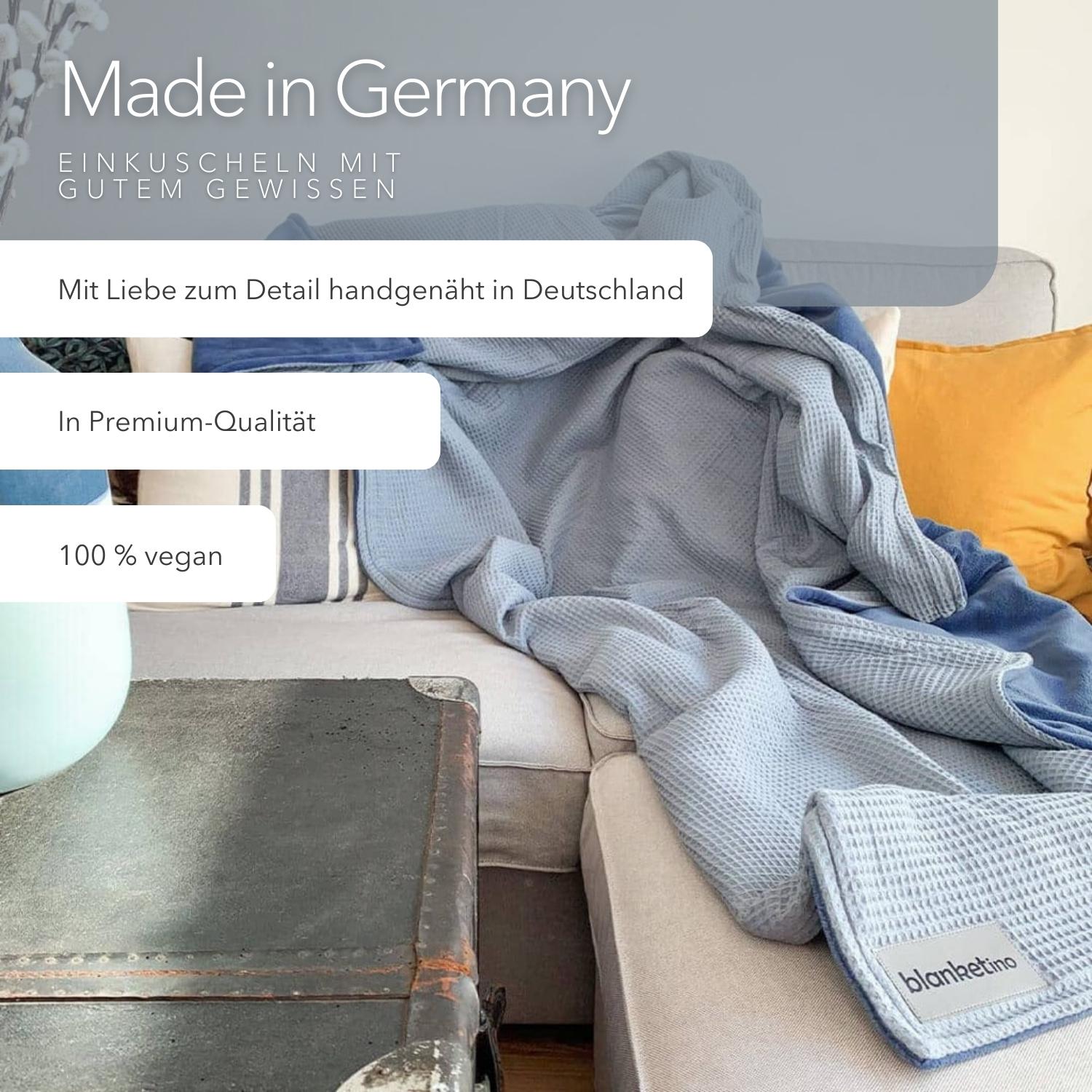 Kuscheldecke "Vollkommen" Wolkenblau · Meeresblau