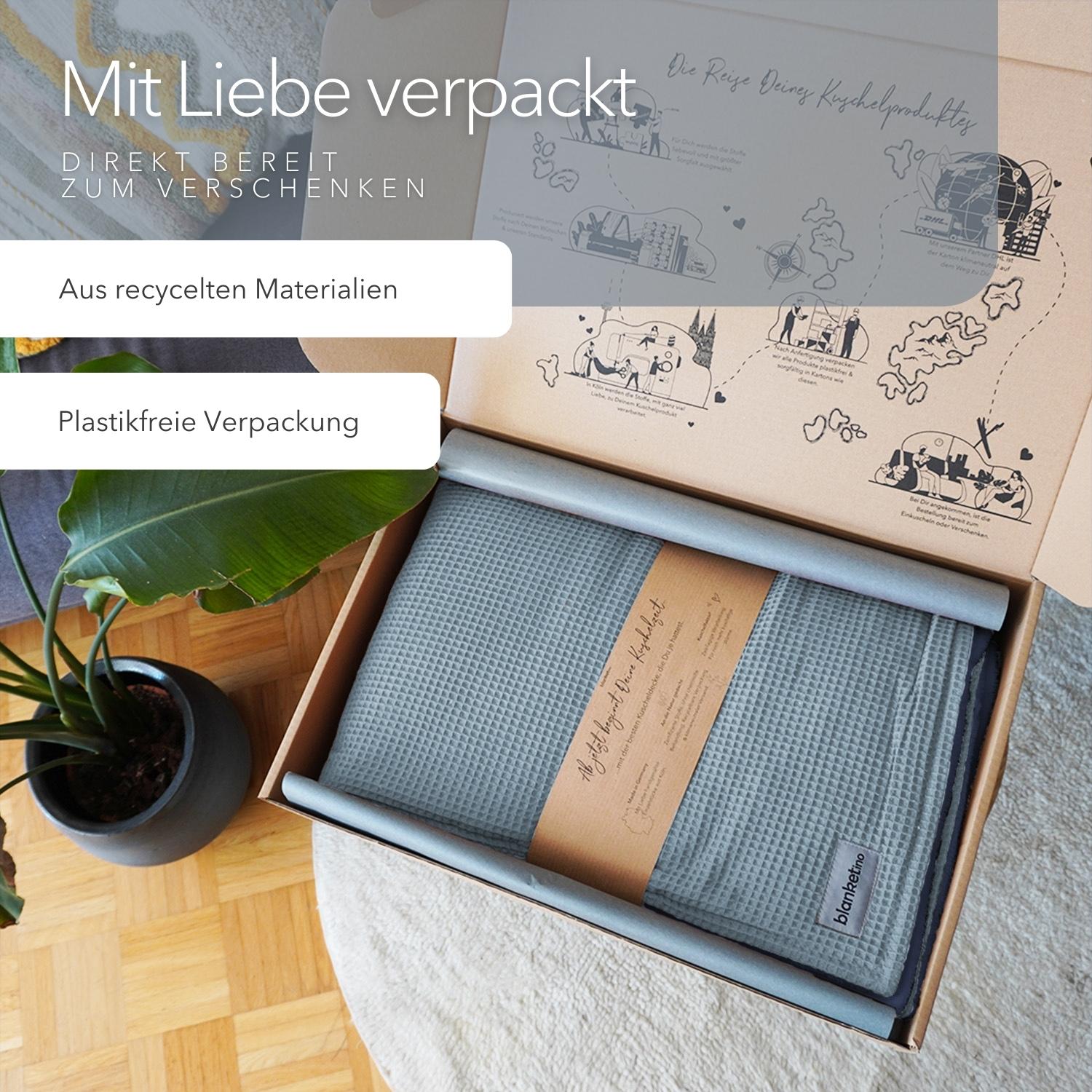 Kuscheldecke "Vollkommen" Wolkenblau · Meeresblau