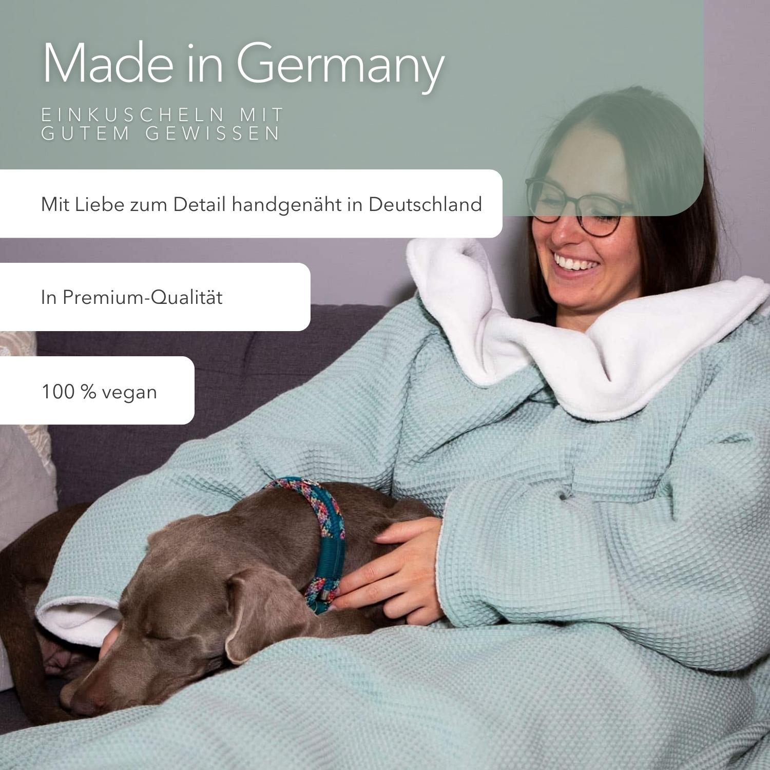 Kuscheldecke mit Ärmeln · Vollkommen · Mint · Sandweiß