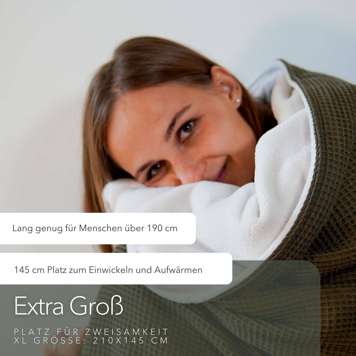 Kuscheldecke "Vollkommen" Waldgrün · Sandweiß