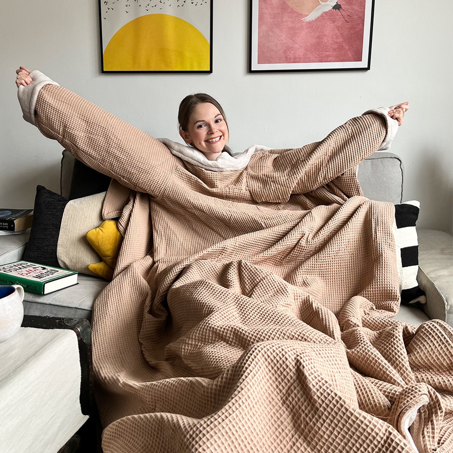 Kuscheldecke mit Ärmeln • Vollkommen • 145 x 210 cm • Cremerosa