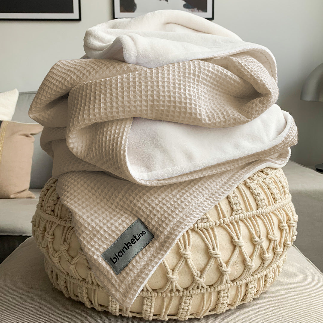 Kuscheldecke • Vollkommen • 210 x 145 cm • "Classic" • Creme • Sandweiß
