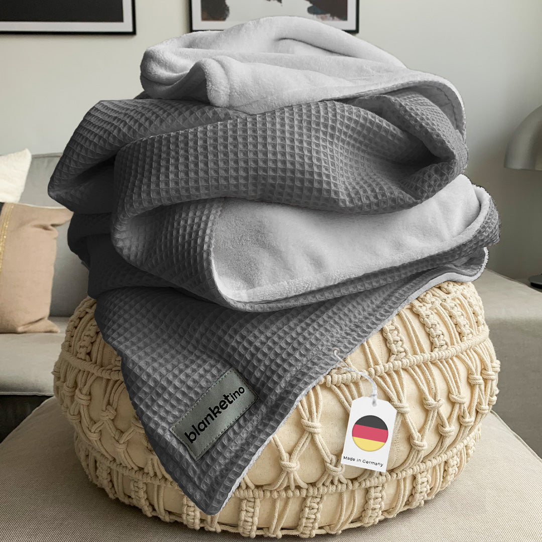 Kuscheldecke • Vollkommen • 210 x 145 cm • "Classic" • Grau • Gletschergrau