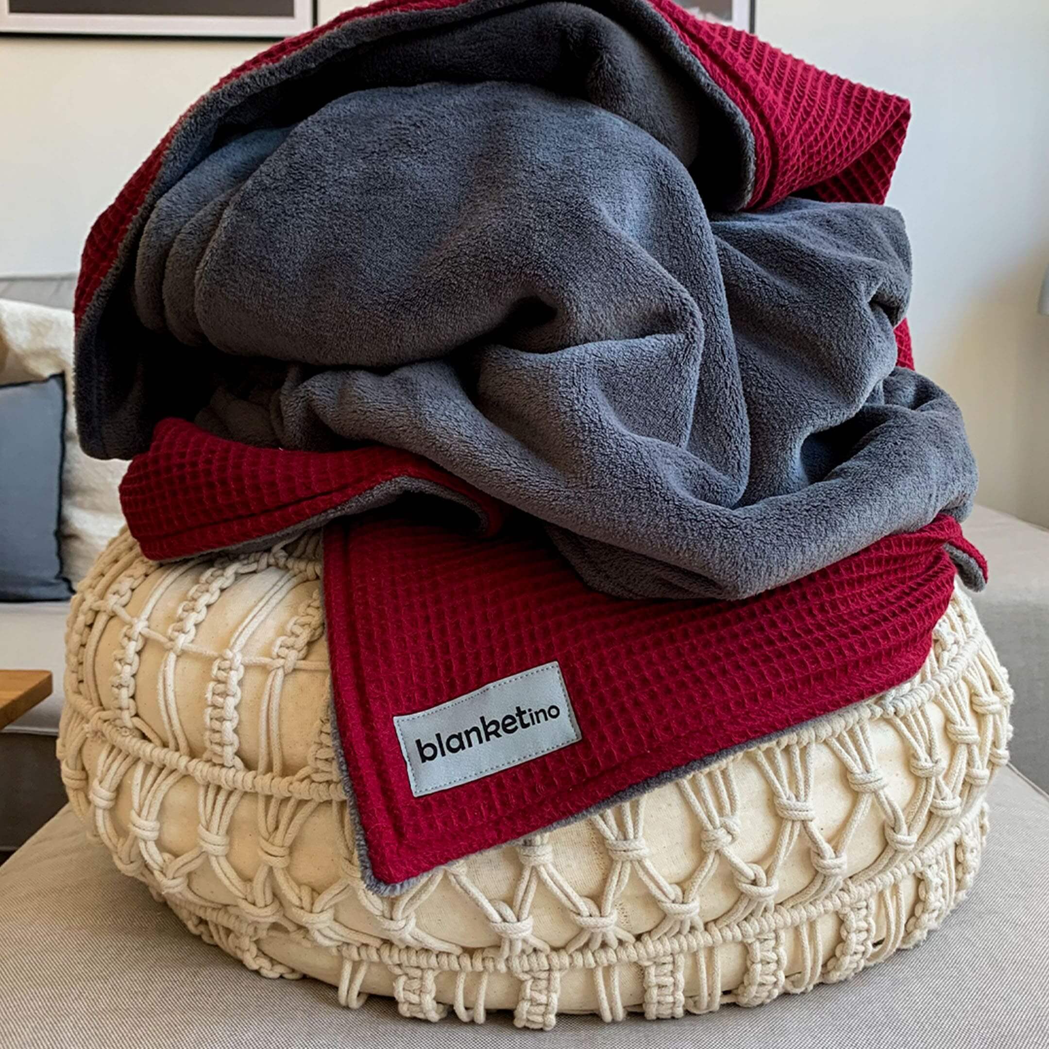 Kuscheldecke • Vollkommen • 210 x 145 cm • "Classic" • Weinrot • Stahlgrau
