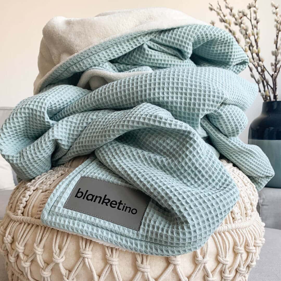 Kuscheldecke • Vollkommen • 210 x 145 cm • "Classic" • Mint • Sandweiß