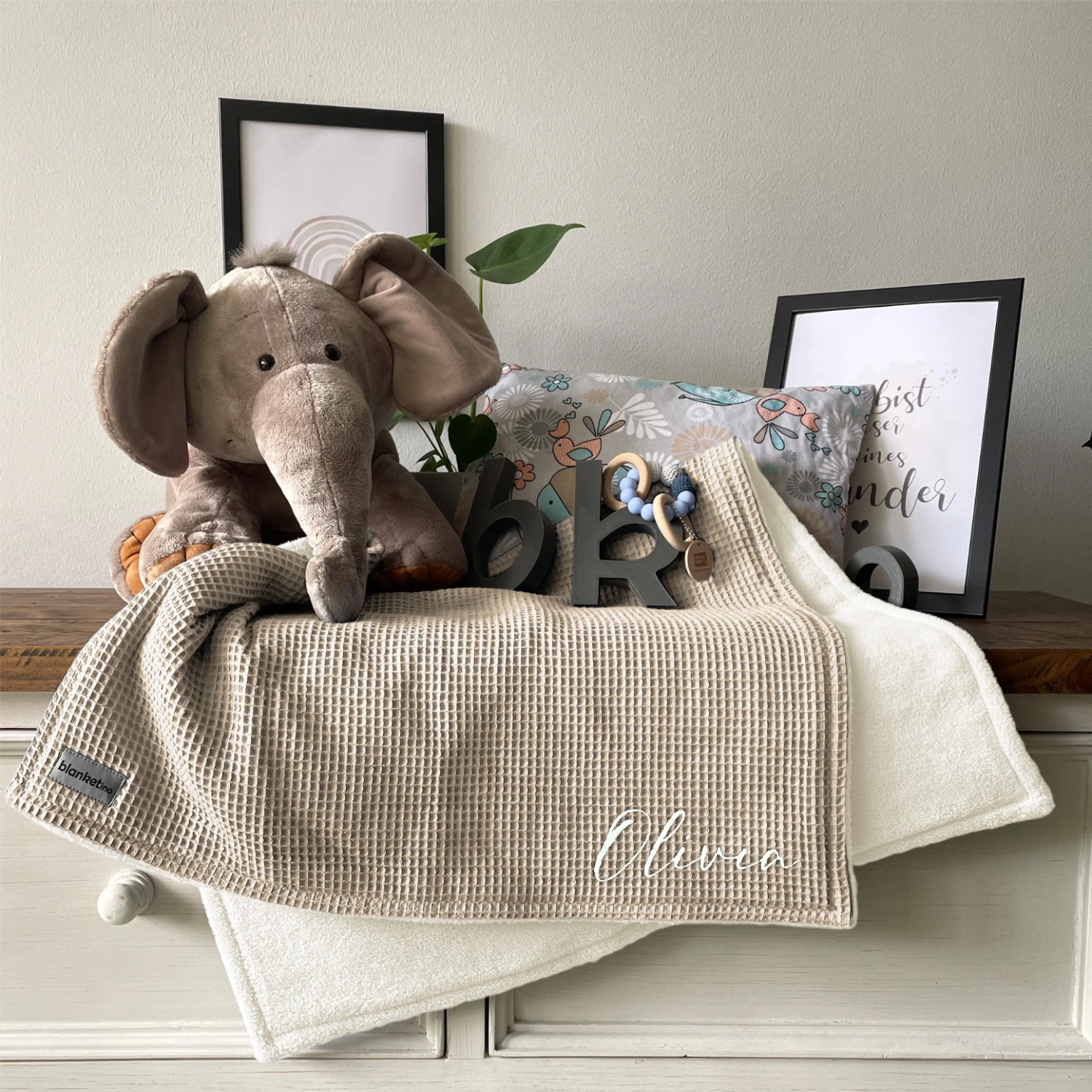 Babydecke mit Namen - 70 x 100 cm • Creme
