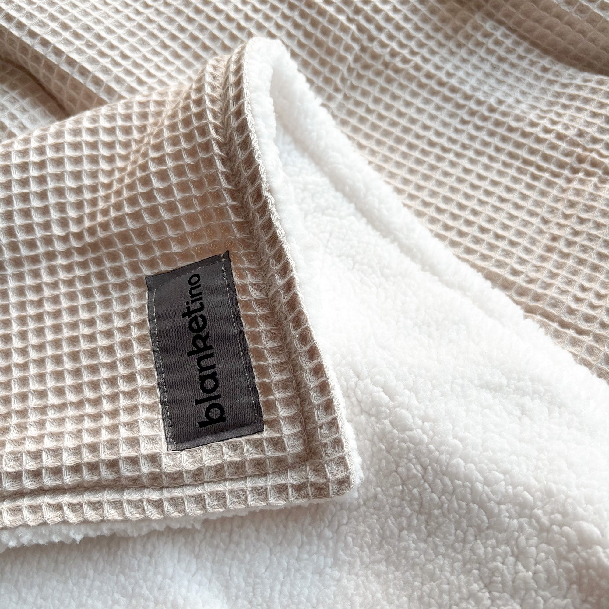 Kuscheldecke mit Teddy-Fleece · Creme · Sandweiß · 145 x 210 cm