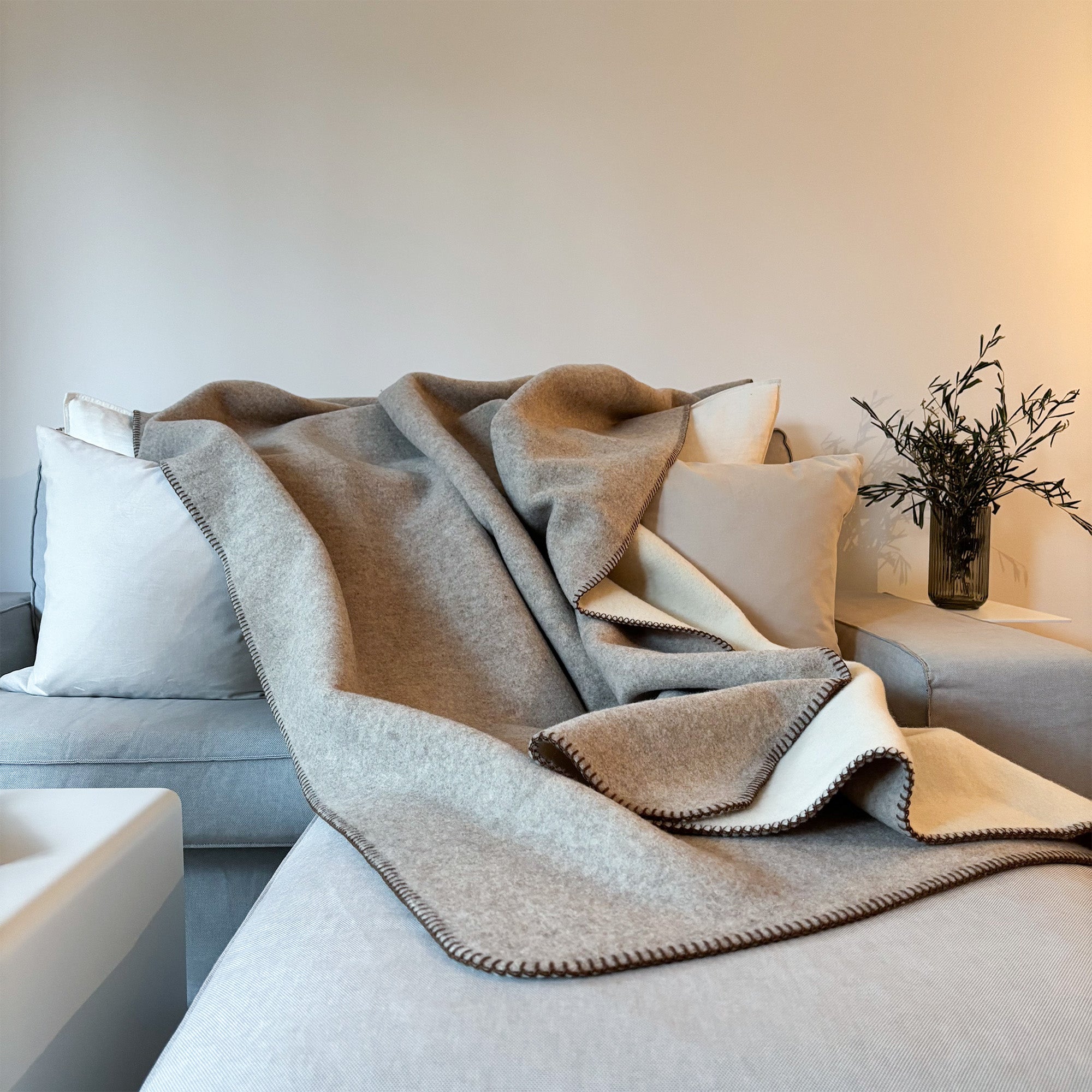 Wolldecke · Merino · 150x210 cm · Beige