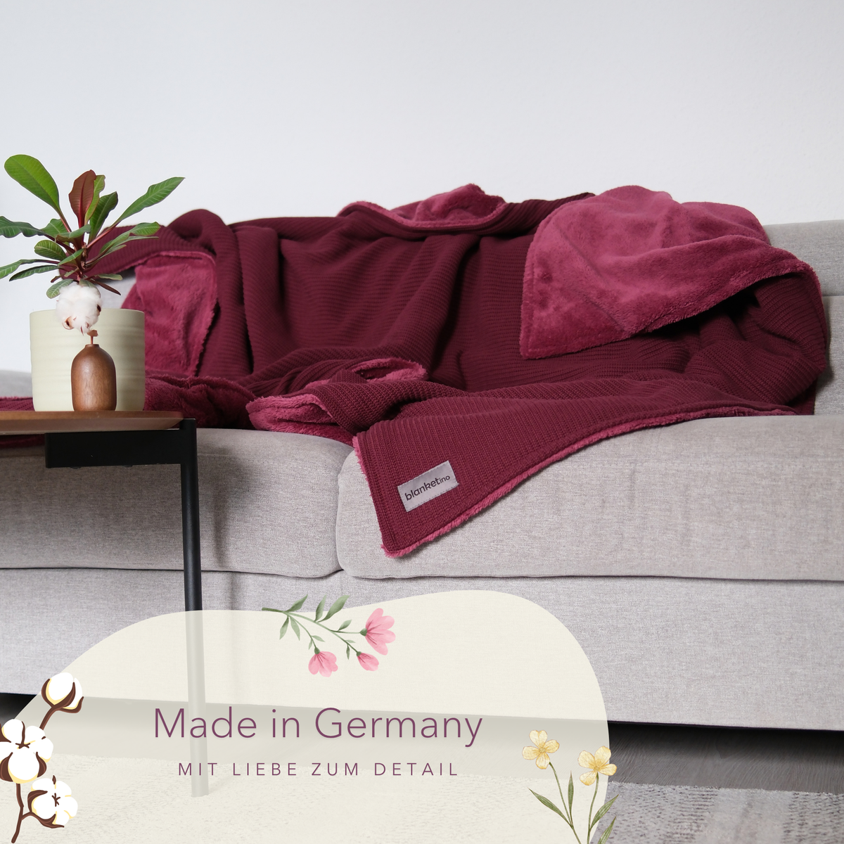 Kuscheldecke mit Baumwollstrick · Weinbeerrot