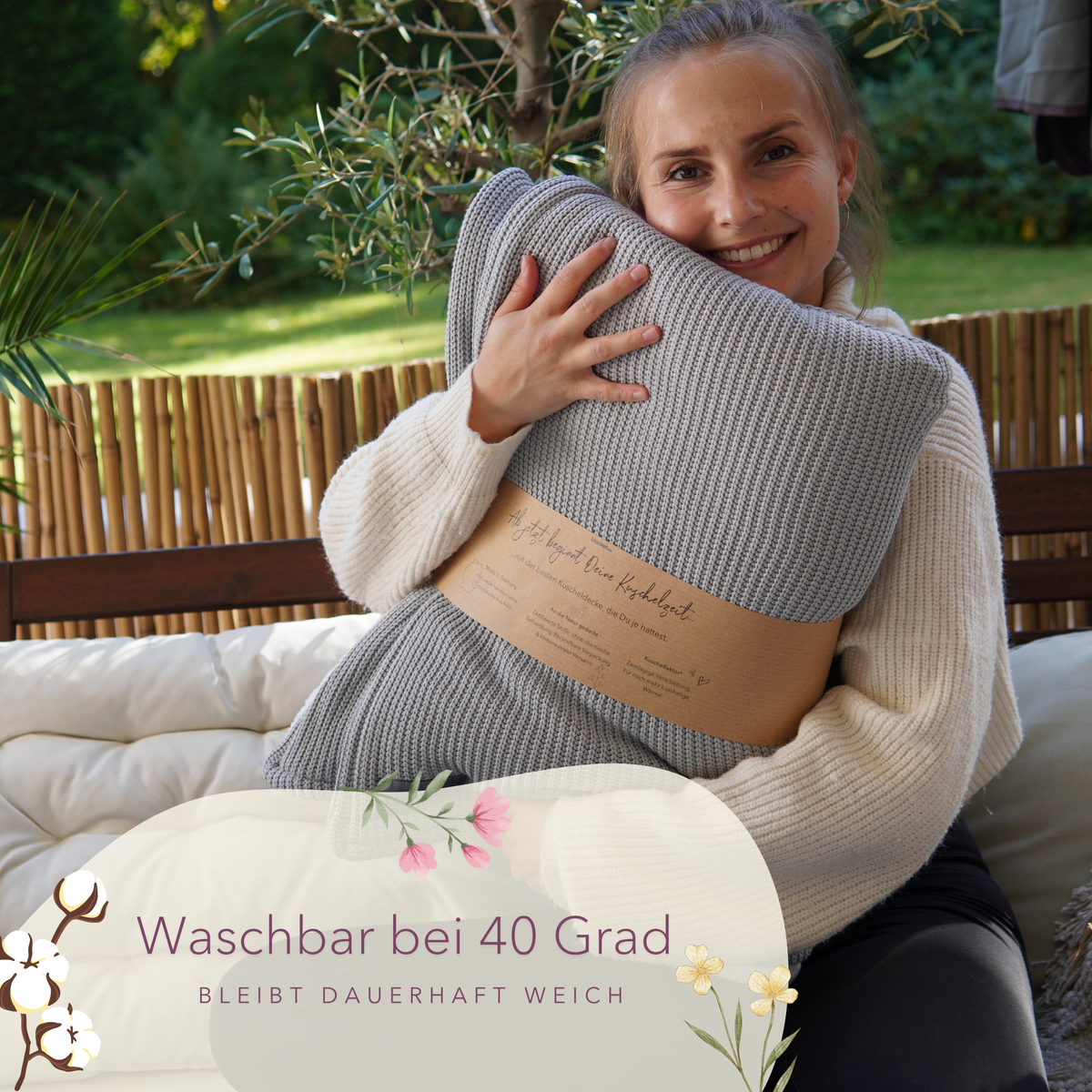 Kuscheldecke mit Baumwollstrick · Seidengrau
