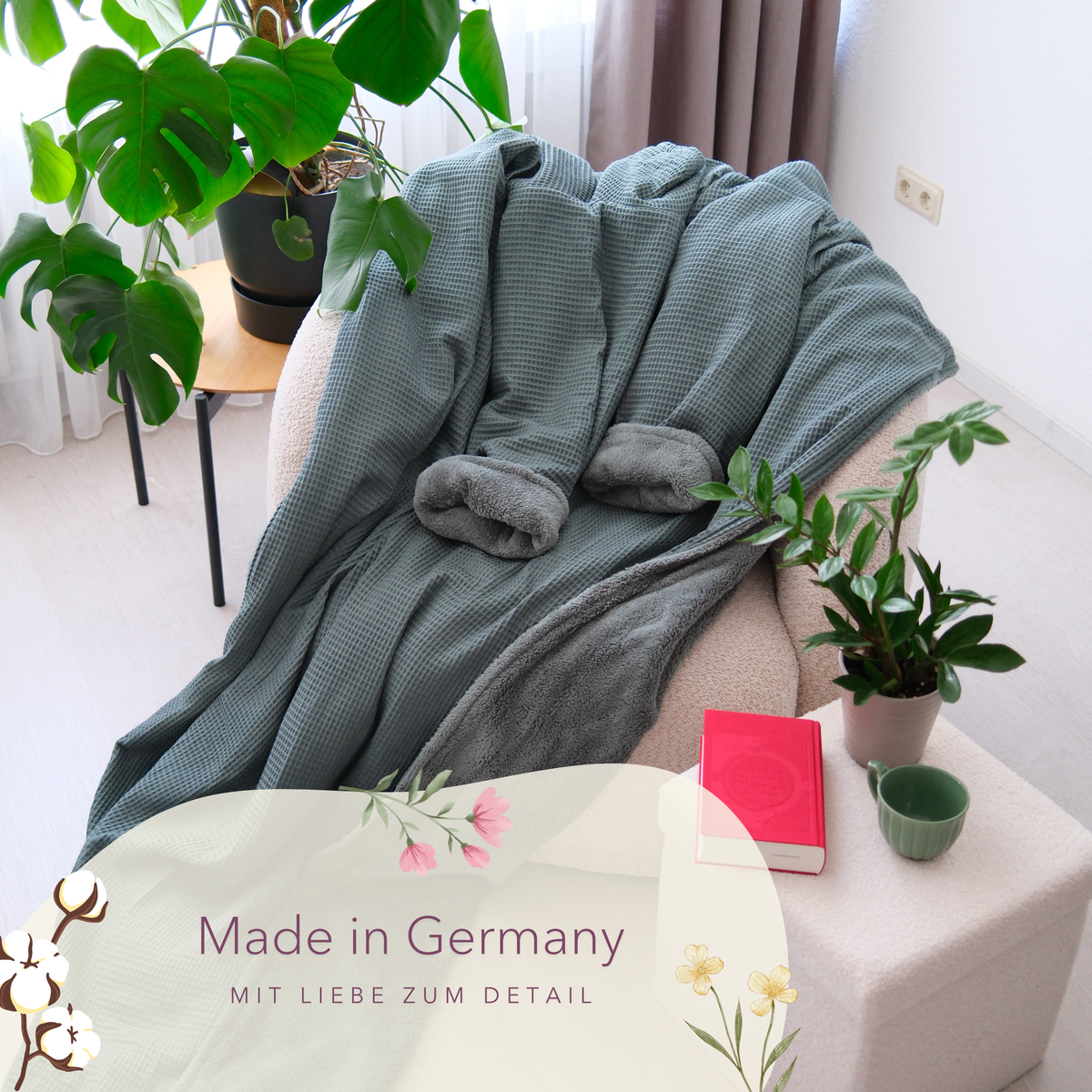 Kuscheldecke mit Ärmeln · Vollkommen · Eukalyptusgrün