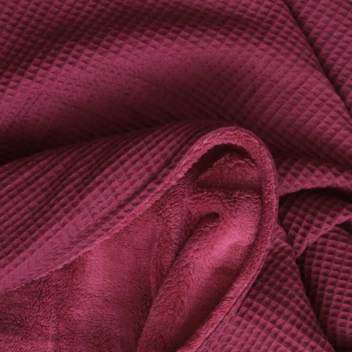 Kuscheldecke mit Ärmeln · Vollkommen · Waldbeerrot