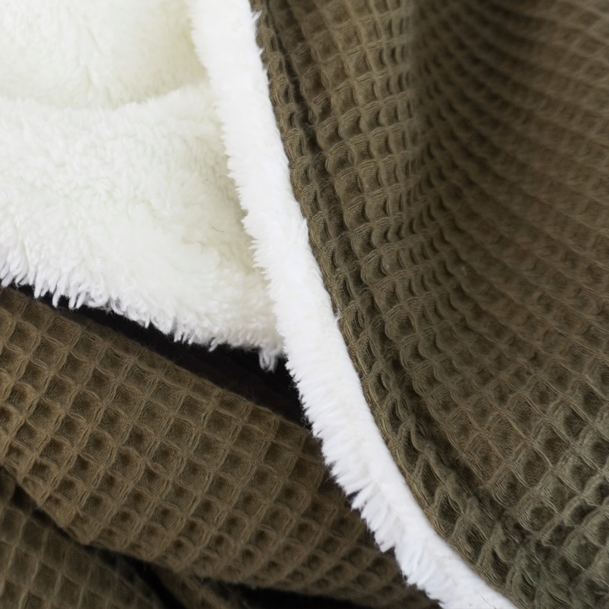 Kuscheldecke mit Ärmeln · Vollkommen · Waldgrün