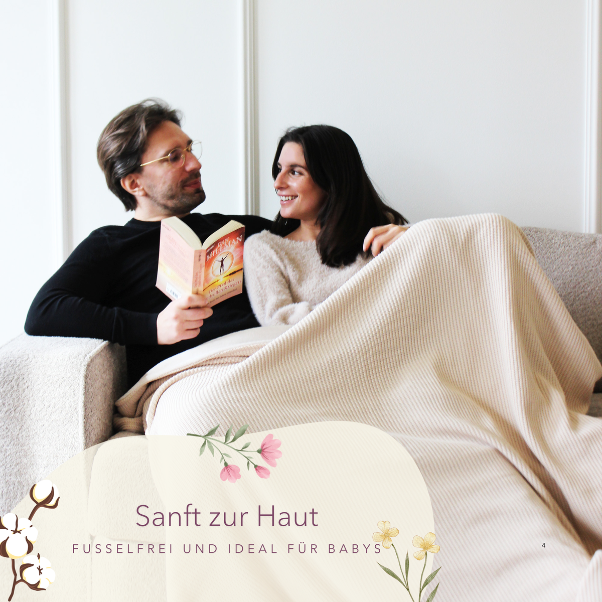 Weiche Baumwollstrick-Kuscheldecke in Creme, ideal für gemütliche Abende auf dem Sofa, von blanketino.de
